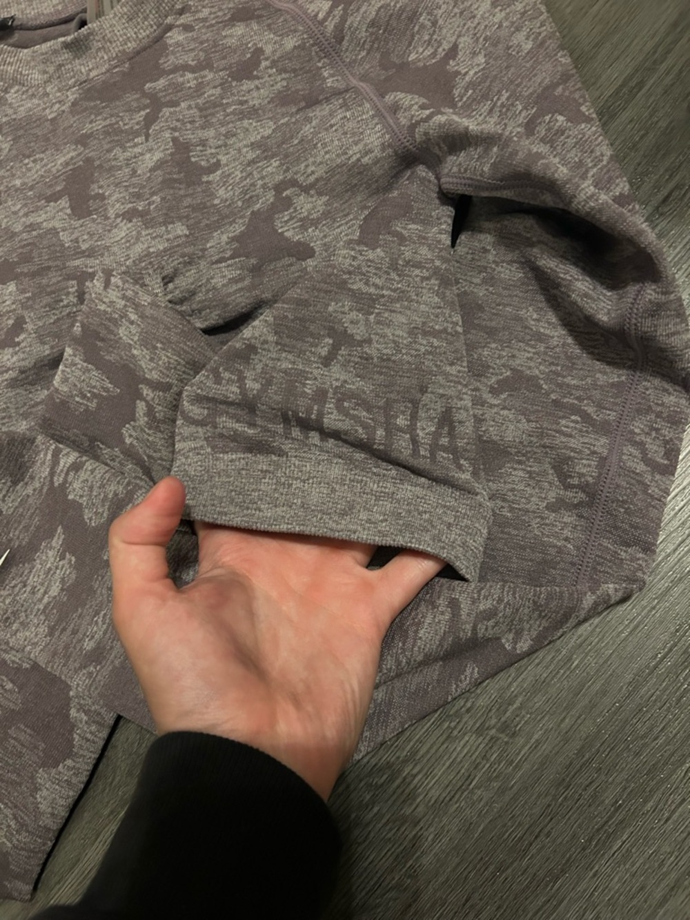 Gymshark Purple Camo Long Sleeve Crop Tee - Picture 4 of 6